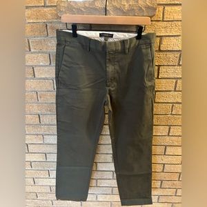Banana Republic Emerson Strait fit pant